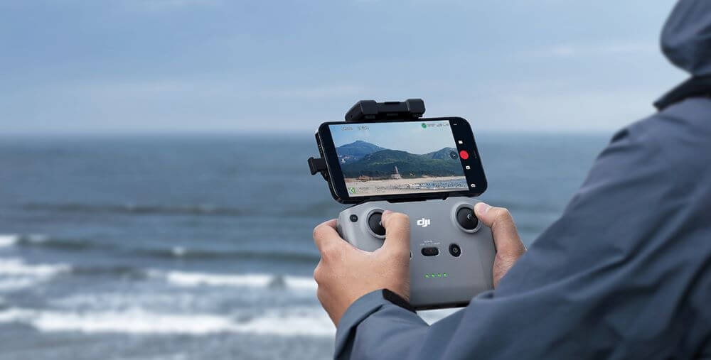 DJI Mini 2 SE Fly More Combo